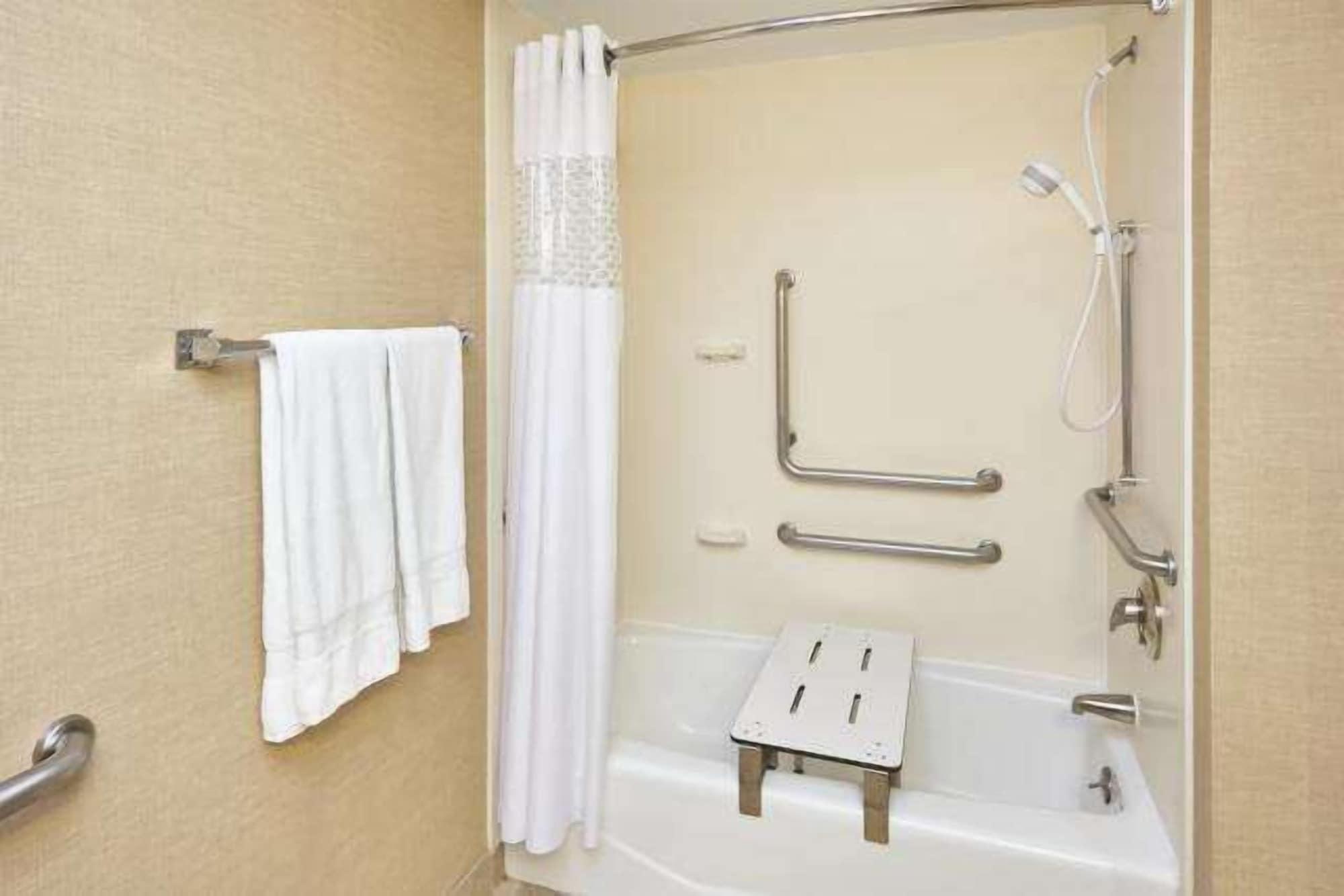 Hampton Inn East Peoria Eksteriør billede